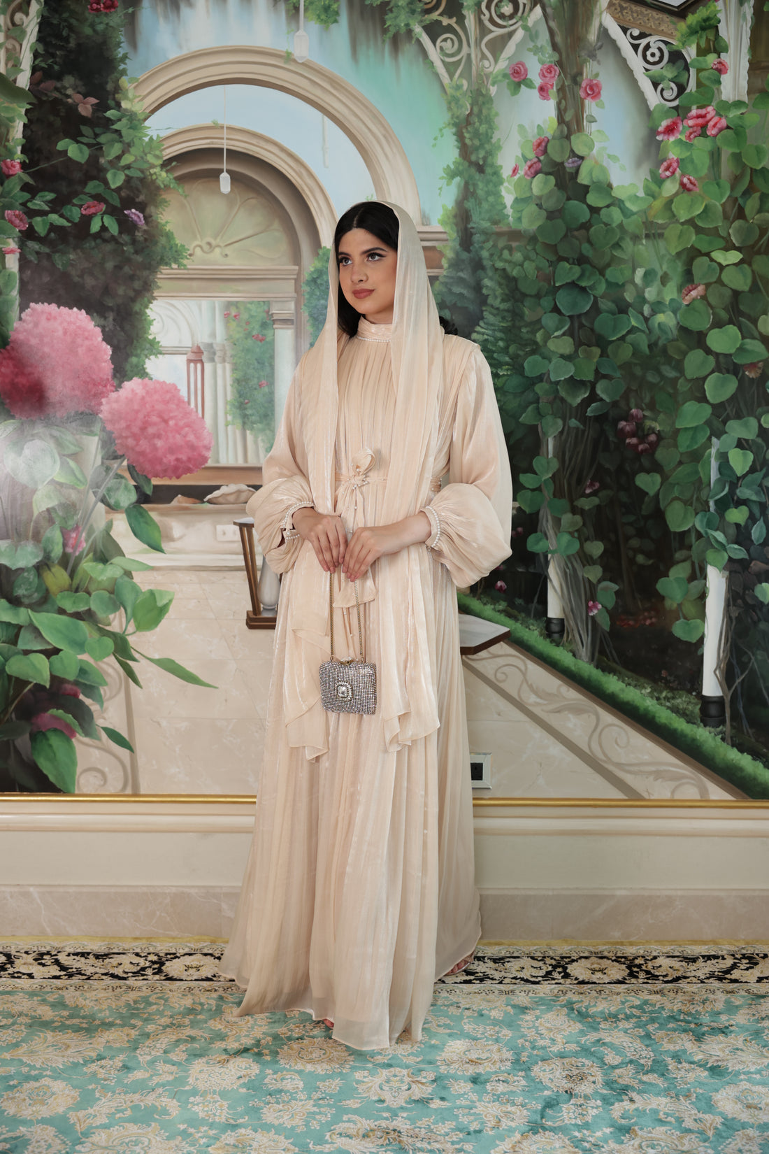 Pearl Lining Organza Abaya