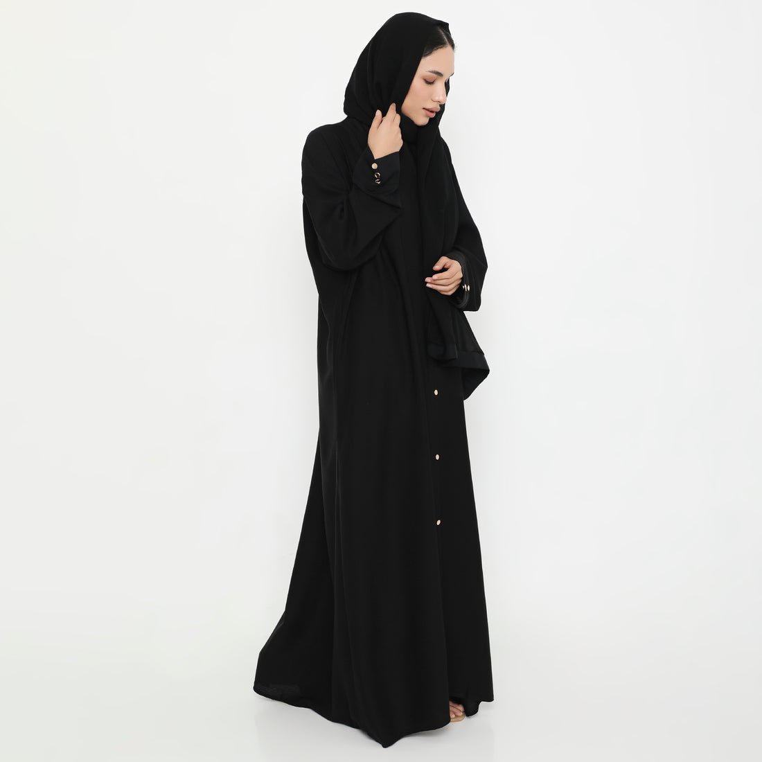 Aline Button Detail Abaya